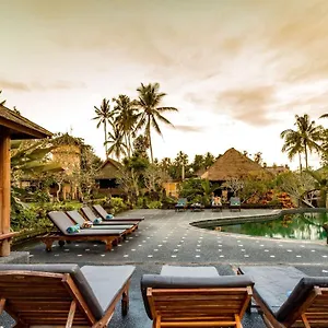 Tanah Merah Art By Agata Station touristique